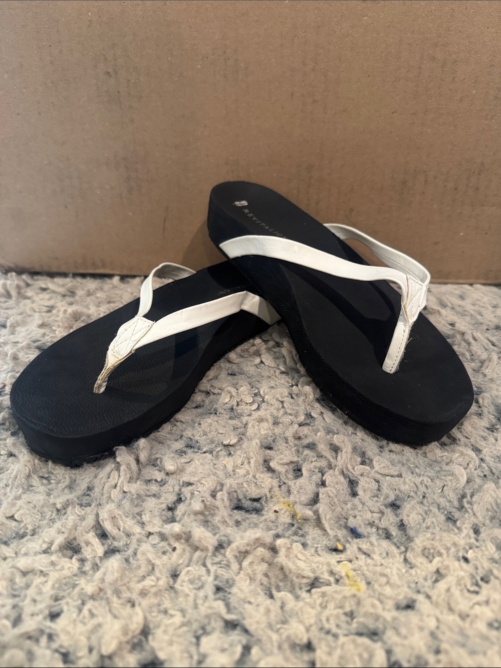 REVITALIGN White and Black Platform Thong Sandals